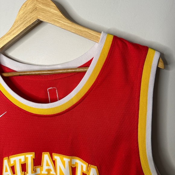 Nike NBA Atlanta Hawks Trae Young Icon Swingman Jersey Size 50 - Picture 10 of 11